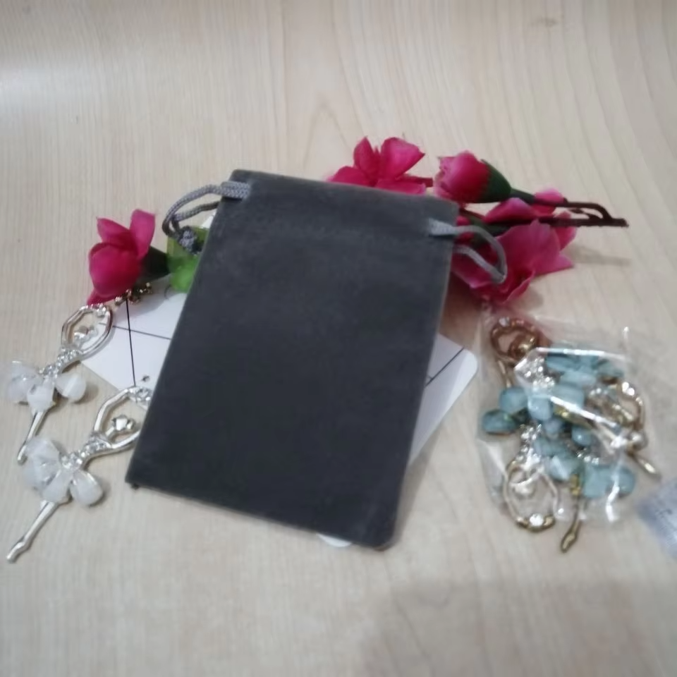 10 Bolsas de Terciopelo 10x14cm