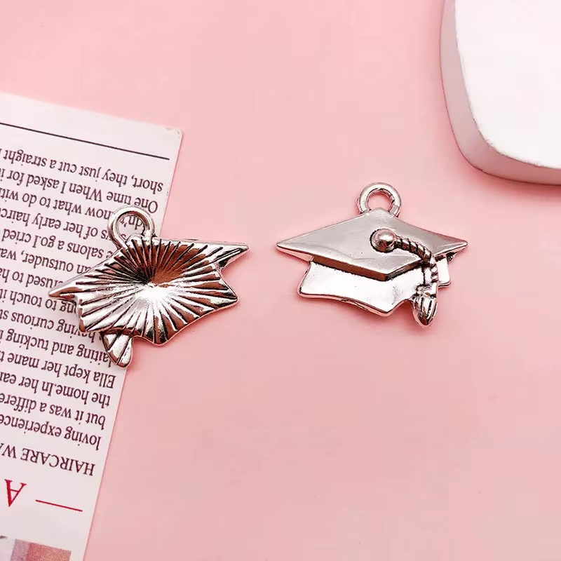 Dije Birrete Graduacion - 100 gramos