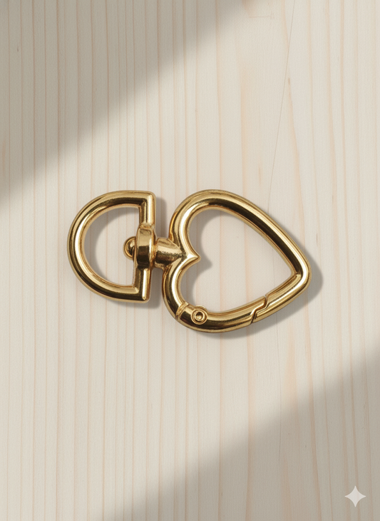 Mosquetón Dorado Forma Corazon - 50 Unid.