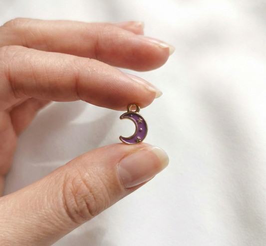 Dije Media Luna Morado 12x8mm