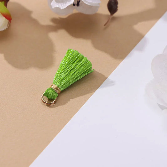 Borlas Hilo Verde Claro Con Argolla Dorada 2.5cm - 10pcs