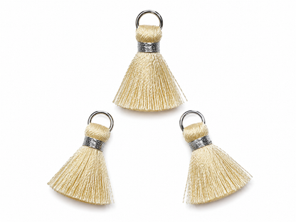 Borlas Hilo Beige Con Argolla Plateada 2.5cm - 10pcs