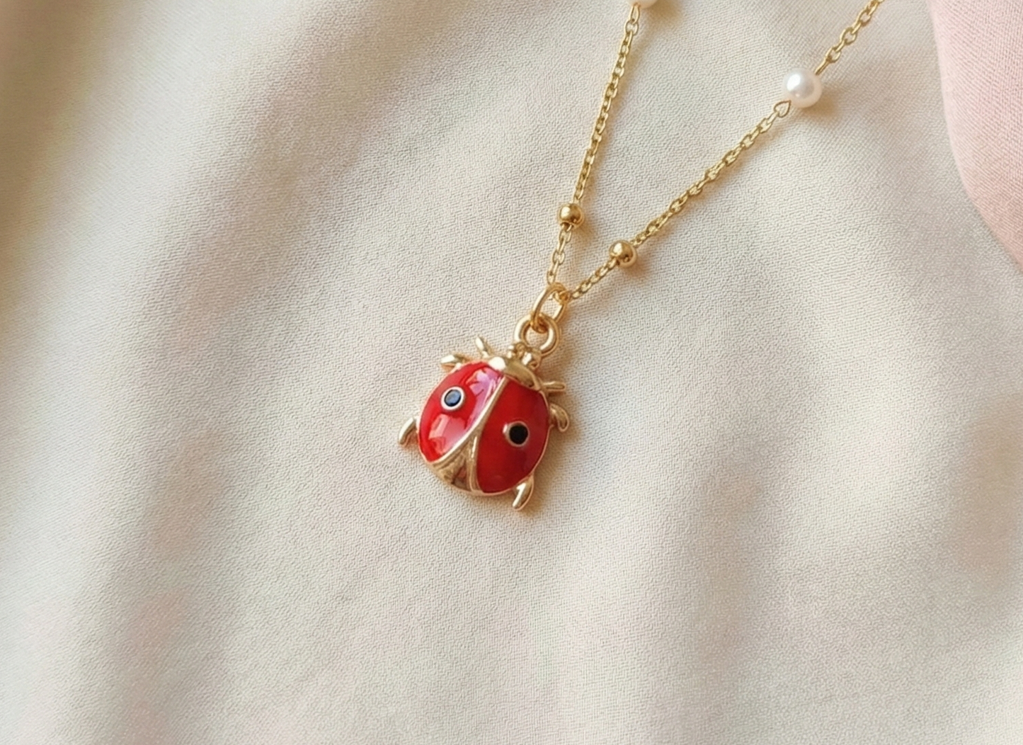 Dije Chinita 14x17mm