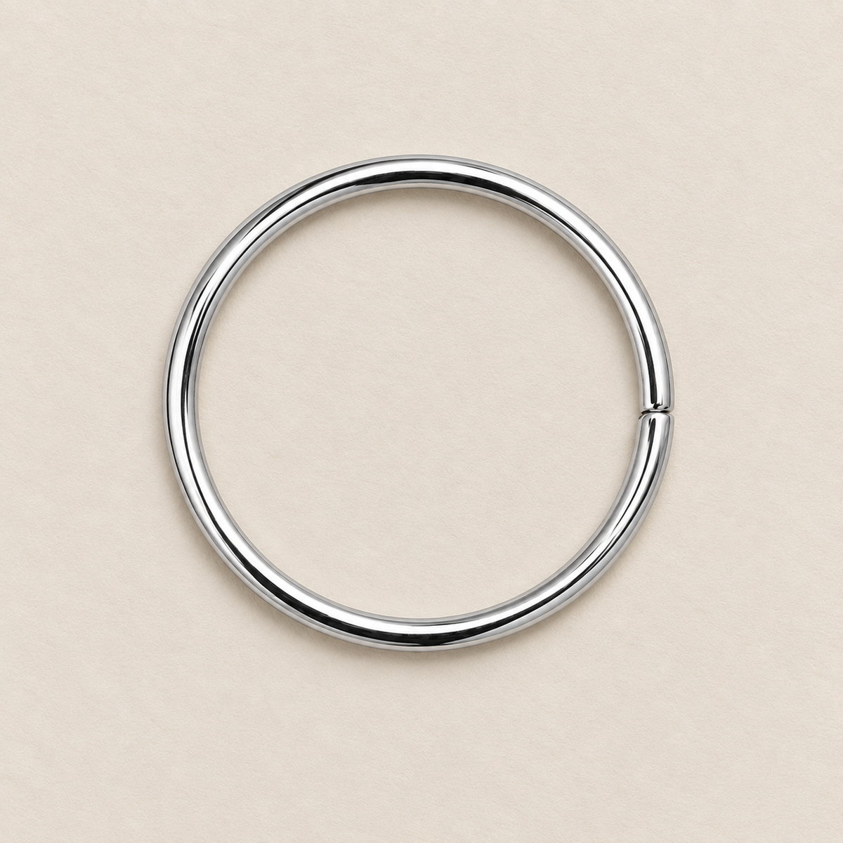 Aro Metálico con Forma de Circulo Plateado - 1 PCS