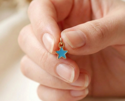 Dije Estrella Chica Celeste 6x9mm