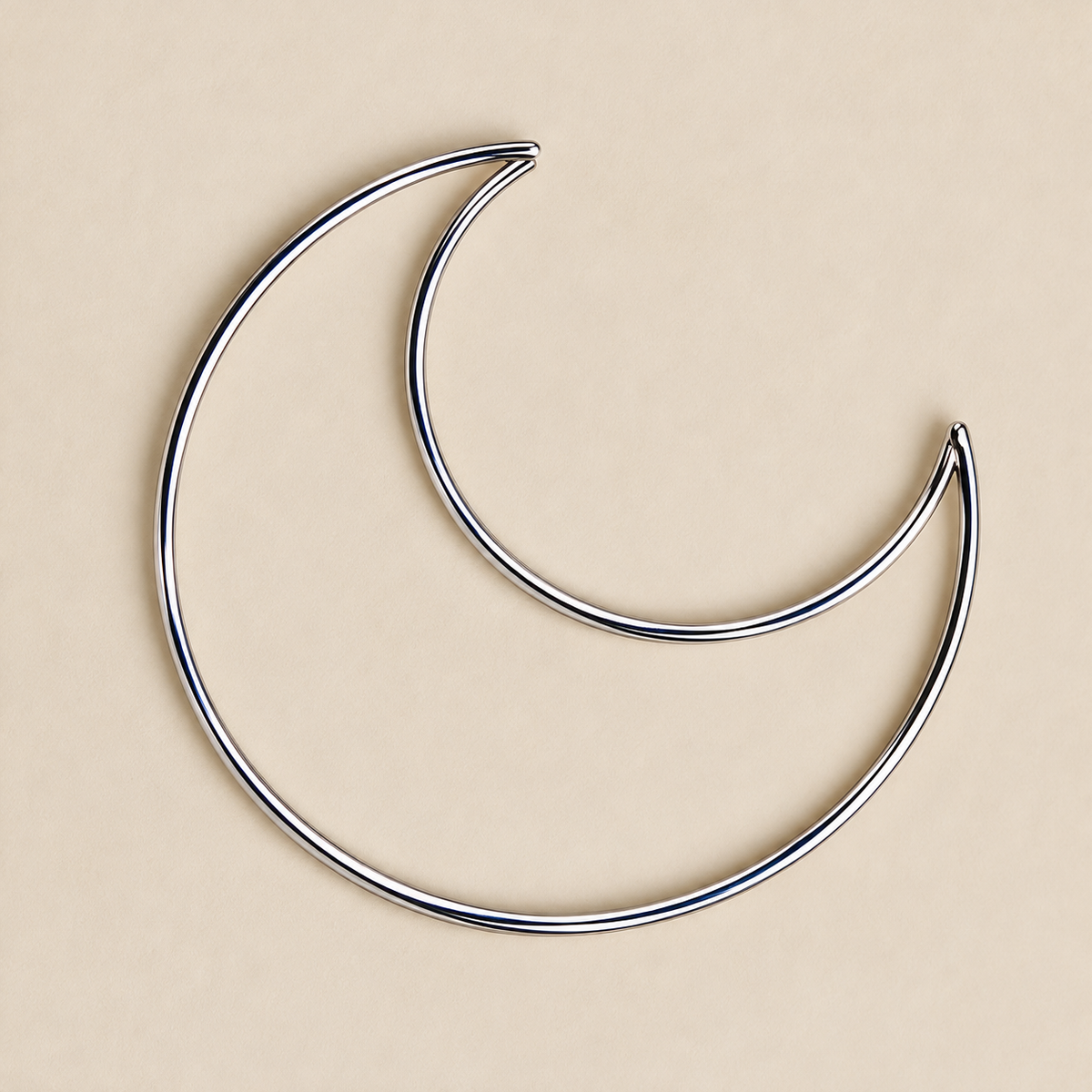 Aro Metálico con Forma de Media Luna Plateado - 1 PCS