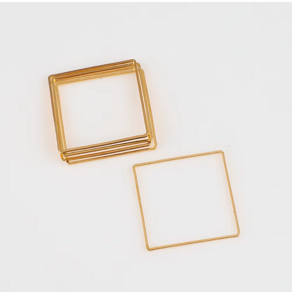 Figuras Geometricas De Metal Dorado 2.5cm - 10 Unid.