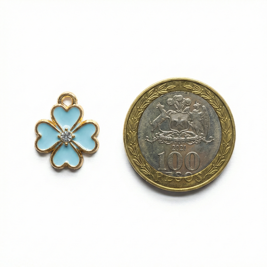 Dije Trebol Cuatro Hojas Celeste con Strass 14x16mm