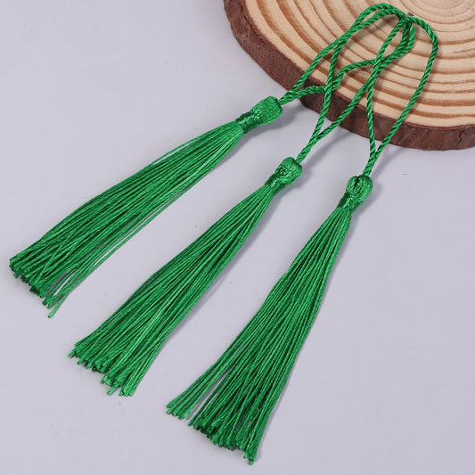 Borla Hilo Seda Verde 8cm - 10pcs